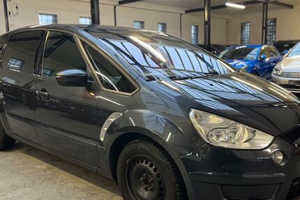 Ford S-Max 260.000 km 2.450 &euro; Velbert 42551