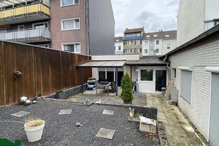 Haus zum Kaufen in Krefeld 239.000 € 130 m² 3 zimmer