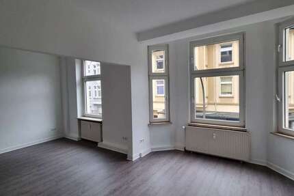 Wohnung Duisburg Rheinhausen - 5 Zimmer, 145 m&sup2;, 1.410&euro; | Angebot:27171571