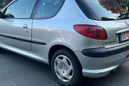 Peugeot 206 164.000 km 1.111 &euro; Bochum OT Innenstadt 44809