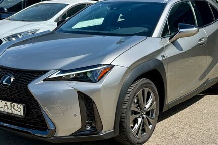 Lexus UX 18.027 km 33.950 &euro; Kamp-Lintfort 47475