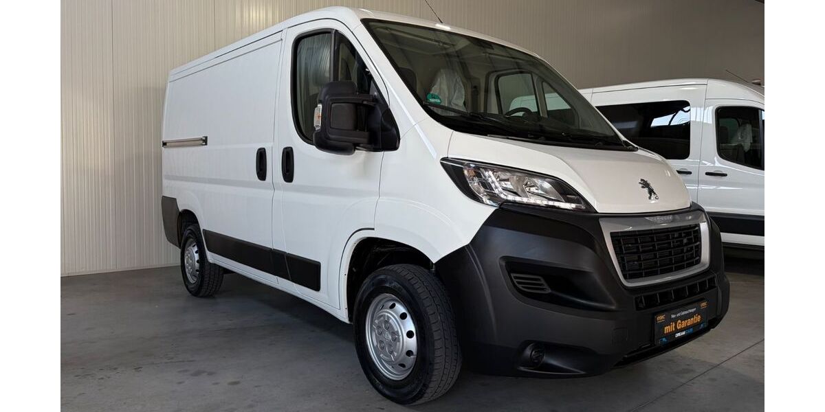 Peugeot Boxer 136.000 km 10.200 &euro; Essen 45327