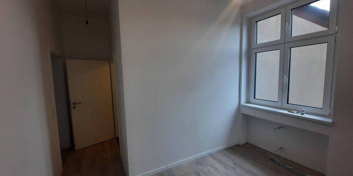 Etagenwohnung Bochum Weitmar - 4 Zimmer, 113 m&sup2;, 1.050&euro; | Angebot:26890129