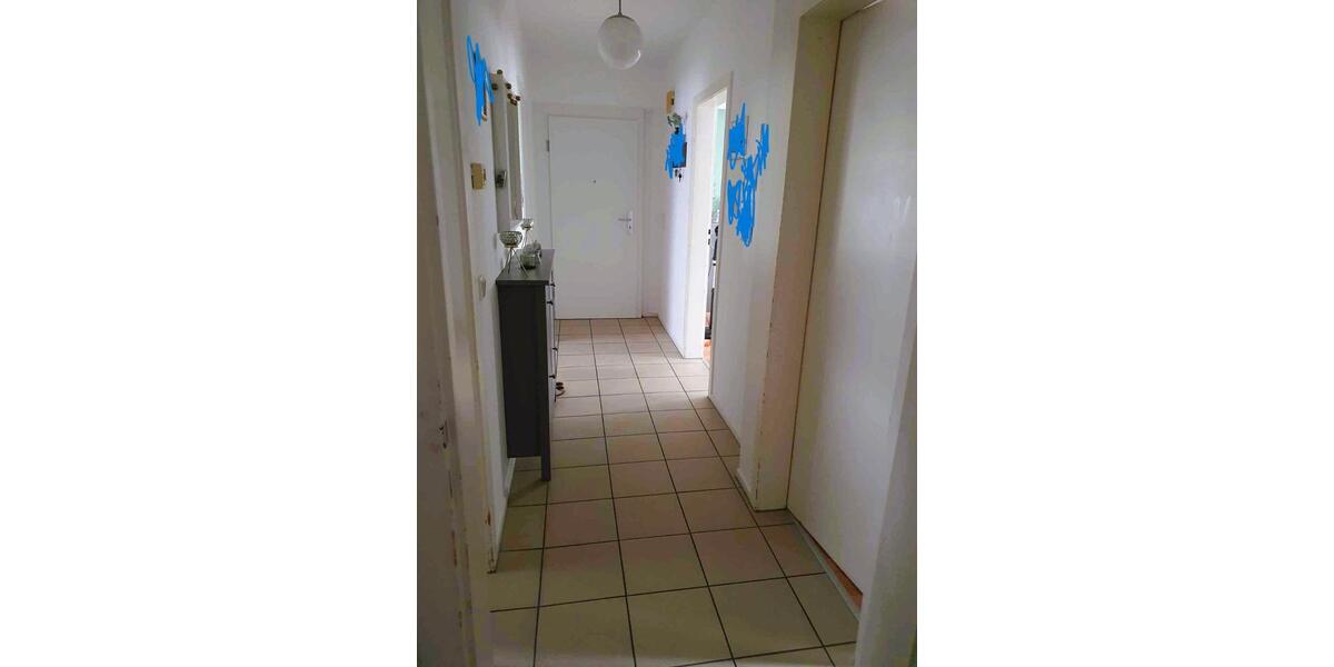 3 Zimmer DG-Wohnung mit Küche und Balkon in Fischeln 3 zimmer