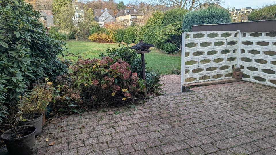 Erstbezug der Extraklasse – Garten, Terrassen & Bürofläche zimmer