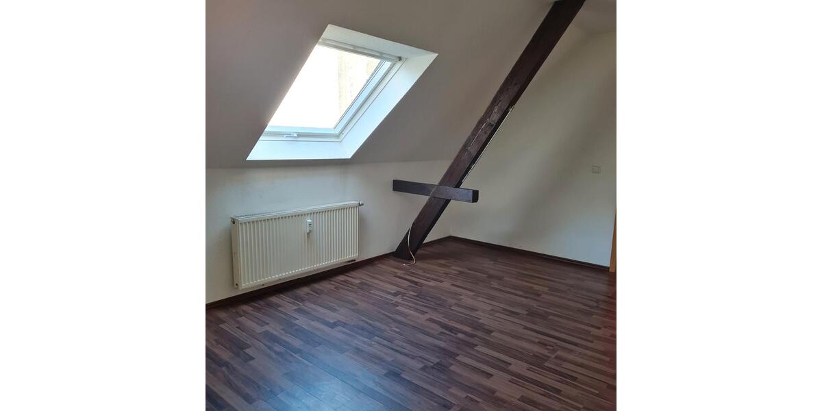 Dachgeschoßwohnung Krefeld Dießem - 2 Zimmer, 40 m&sup2;, 400&euro; | Angebot:26313871