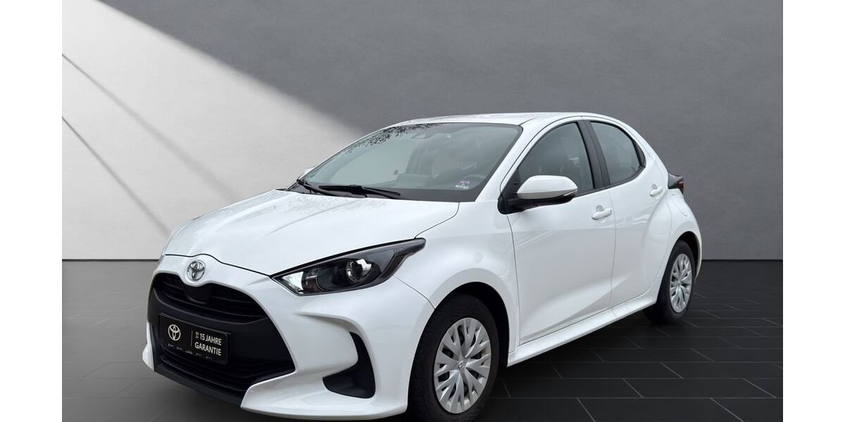 Toyota Yaris 57.798 km 12.950 &euro; Wesel 46485