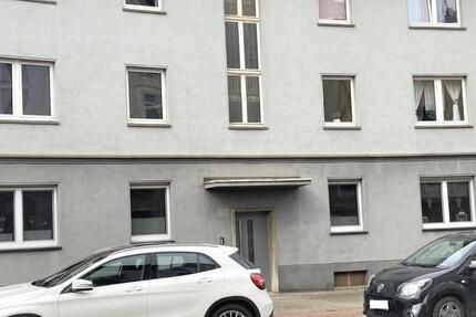 Große vermietete ETW im Erdgeschoss mit 2 Stellplätzen von Privat 6 zimmer