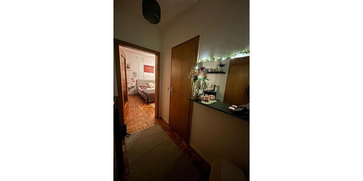 Etagenwohnung Düsseldorf Stadtbezirk 2 - 2 Zimmer, 34 m&sup2;, 700&euro; | Angebot:25307107