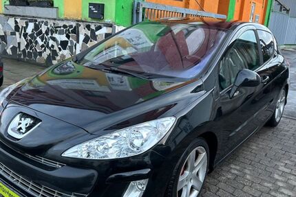 Peugeot 308 186.000 km 2.400 &euro; Essen 45143