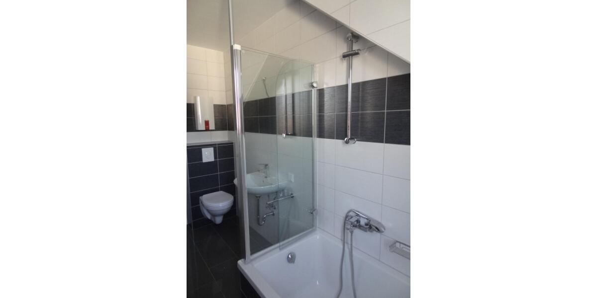 Dachgeschoßwohnung Gelsenkirchen Erle - 2.5 Zimmer, 50 m&sup2;, 400&euro; | Angebot:25272374