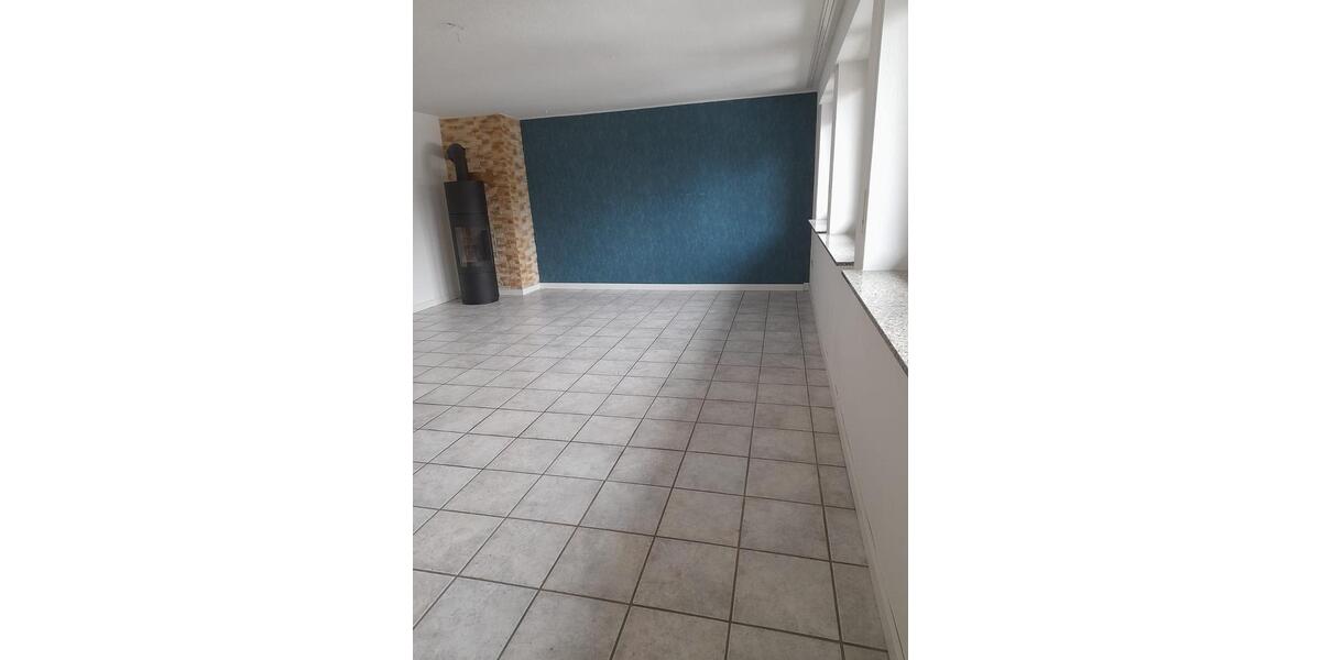 Doppelhaushälfte mit zwei Wohnparteien in guter Wohnlage 7 zimmer