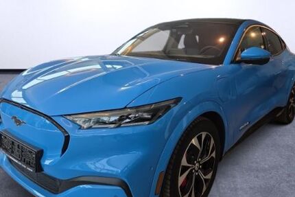 Ford Mustang Mach-E 22.960 km 31.990 € Dorsten 46282