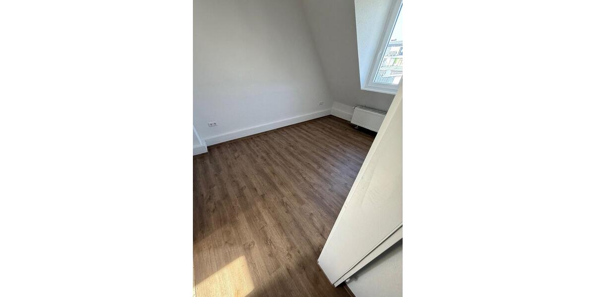 Dachgeschoßwohnung Herne - 2.5 Zimmer, 47 m&sup2;, 420&euro; | Angebot:25478934