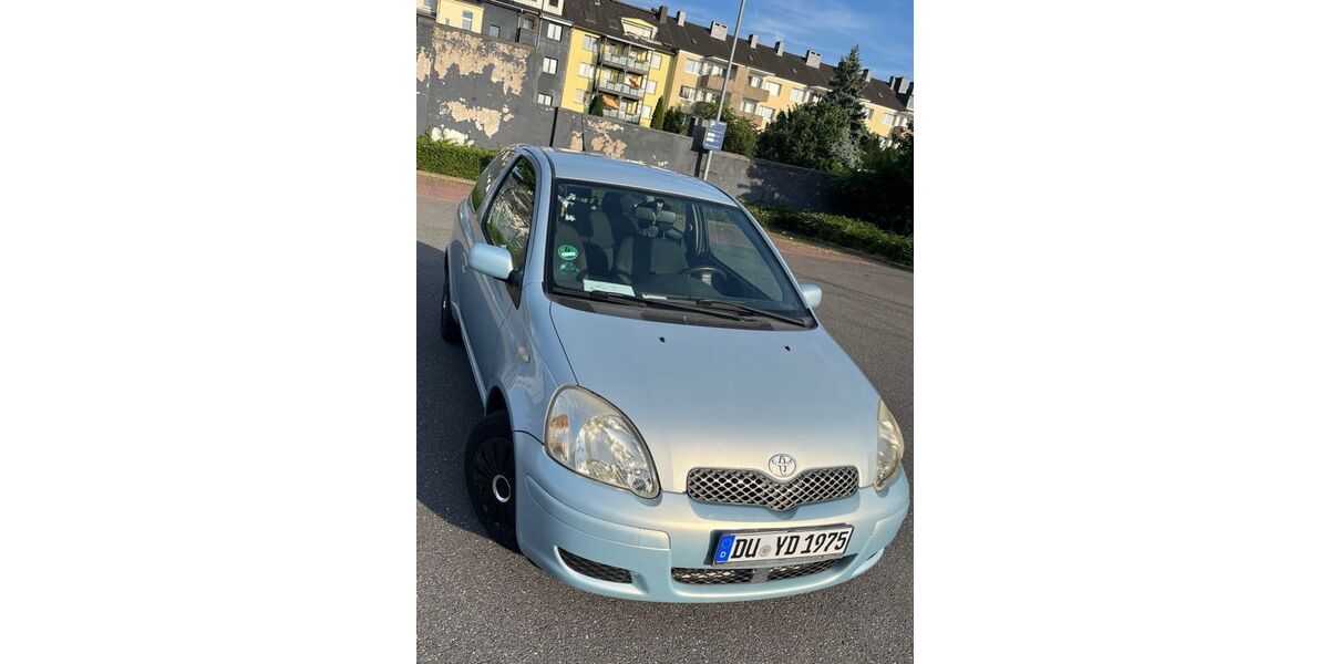 Toyota Yaris 179.000 km 1.999 &euro; Duisburg 47057