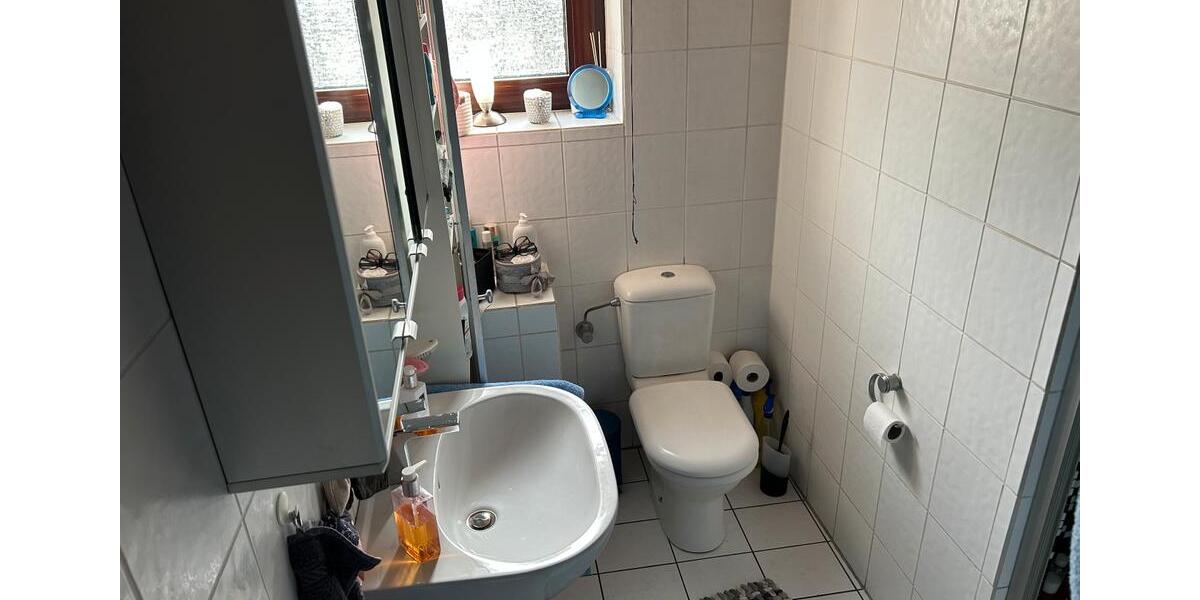 Gepflegtes Vier-Familienhaus in Duisburg Meiderich Haus Stadtpark 16 zimmer