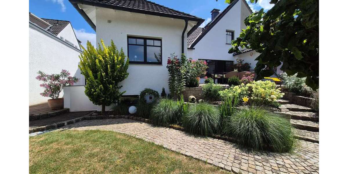 Einfamilienhaus Oberhausen Schmachtendorf - 4 Zimmer, 131 m&sup2;, 585.000&euro; | Angebot:27054978