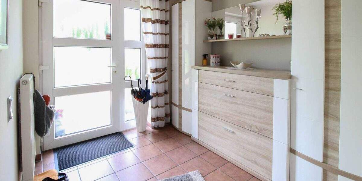 Reihenendhaus Duisburg Aldenrade - 5 Zimmer, 121 m&sup2;, 399.000&euro; | Angebot:24857371