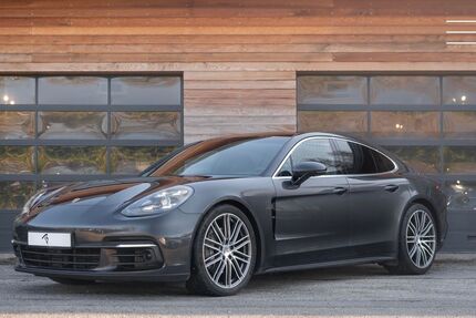 Porsche Panamera 135.000 km 60.450 &euro; Düsseldorf 40212