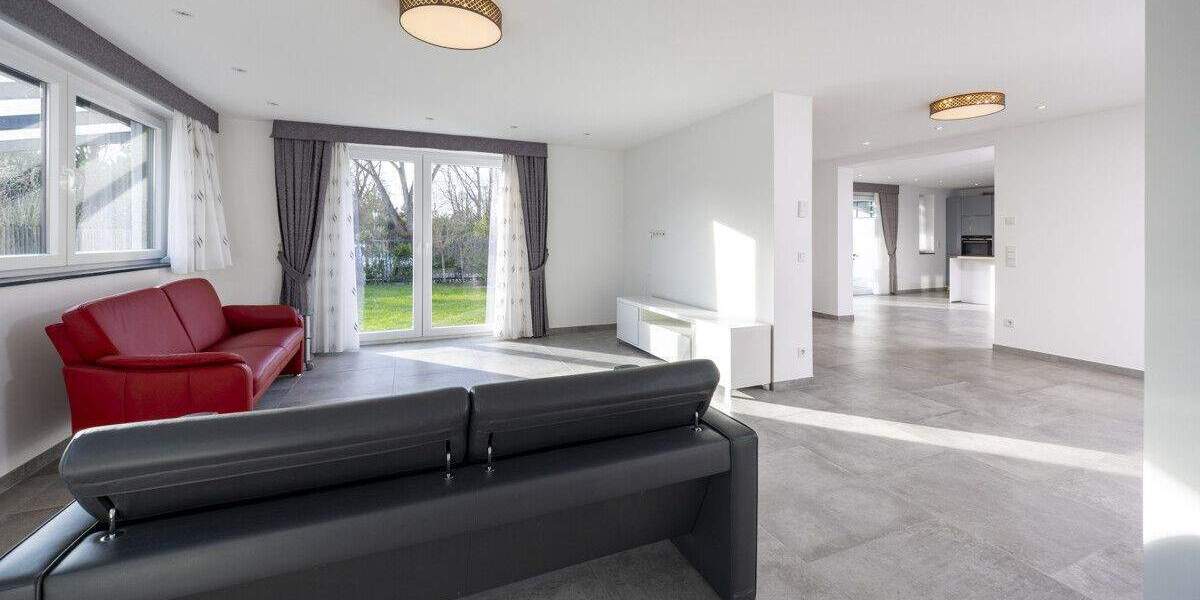 Energieeffizientes Wohnjuwel in Top-Lage! Kernsanierter Bungalow am Strümper Berg 7 zimmer