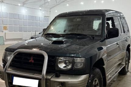 Mitsubishi Pajero 330.000 km 4.500 &euro; Düsseldorf 40477