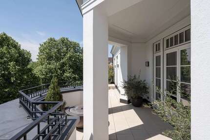 Wohnung zum Kaufen in Düsseldorf-Zoo 3.485.000 € 219 m² 4 zimmer