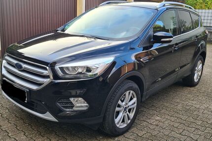 Ford Kuga 121.000 km 11.600 € Herne 44627