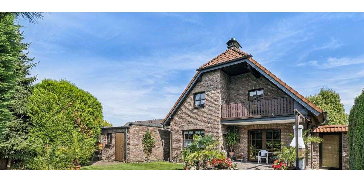 Haus zum Kaufen in Moers 184.000 € 120.53 m² 5 zimmer