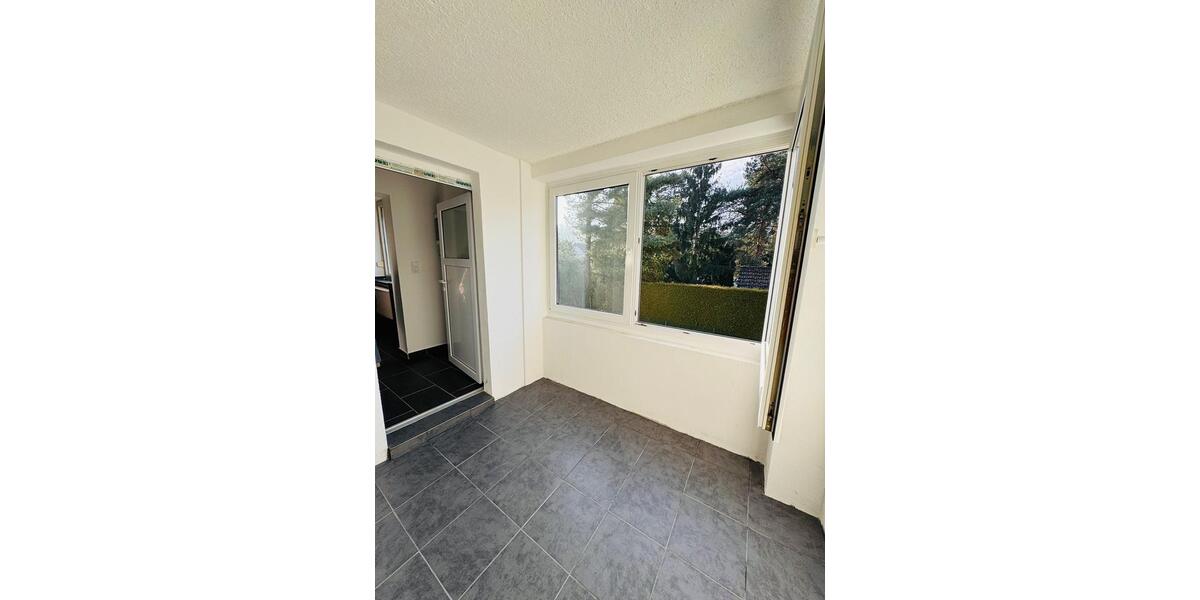 Wohnung mit Garten, Einbauküche und Kaminofen 3 zimmer