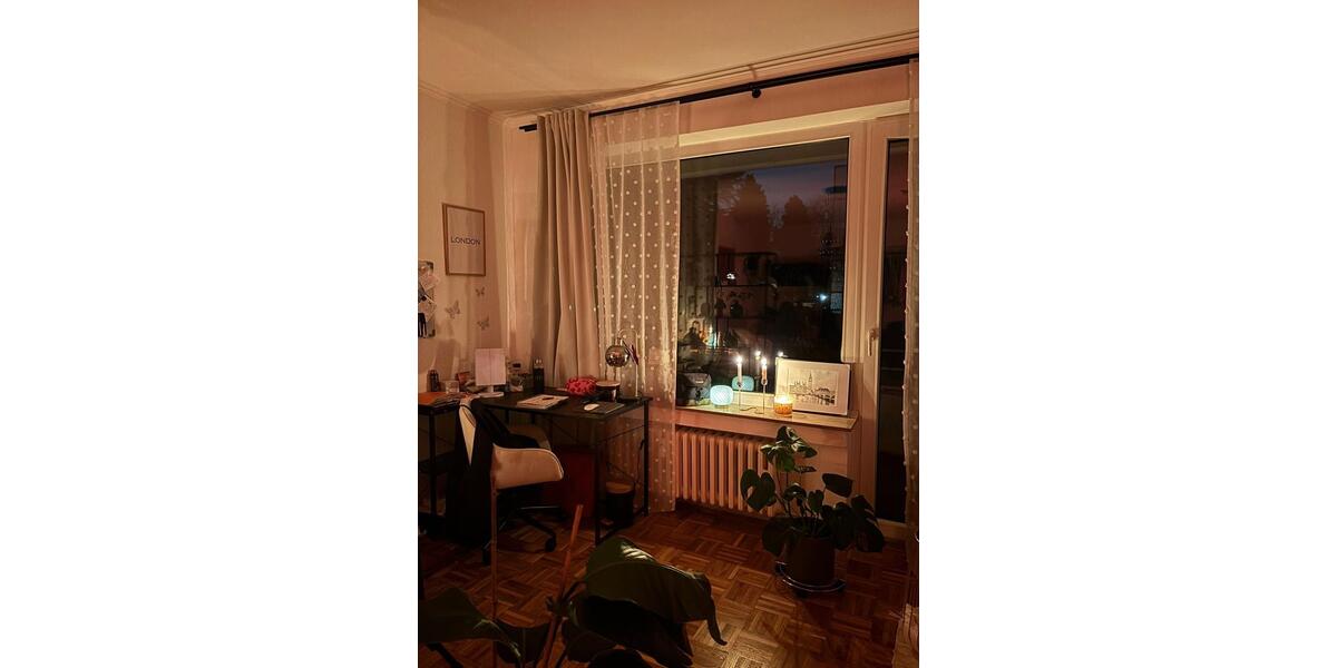 Etagenwohnung Düsseldorf Stadtbezirk 2 - 2 Zimmer, 34 m&sup2;, 700&euro; | Angebot:25307107