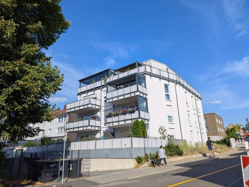 Luxus-Ausstattung im Niedrigenergiestandard A+ * Barrierefreie Neubauwohnung mit 2 Balkonen 4 zimmer