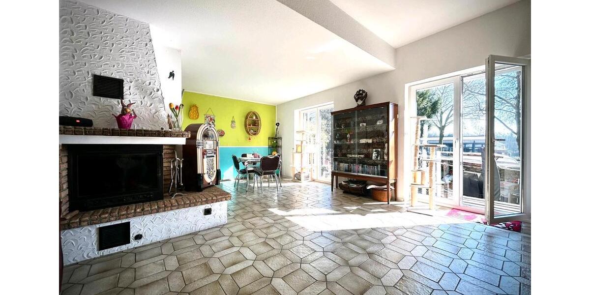 Eigentumswohnung EG Altbau 4,5 Zi. Garten Stadtnah 4.5 zimmer