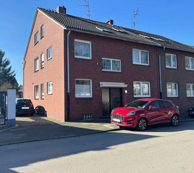 Haus zum Kaufen in Duisburg 419.000 € 237.28 m²