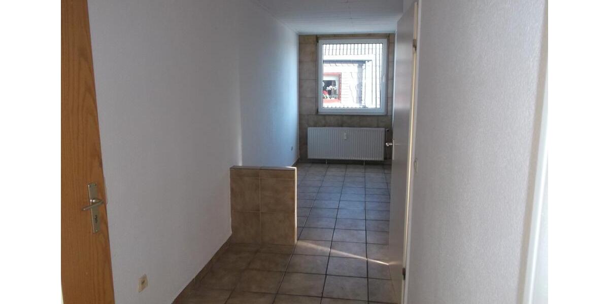Dachgeschoßwohnung Bochum Höntrop - 2 Zimmer, 45 m&sup2;, 360&euro; | Angebot:26033783
