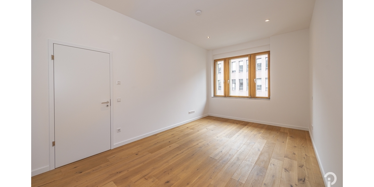 Repräsentative, hochwertige 3 Zimmer-Wohnung mit großer Dachterrasse im Herzen Düsseldorfs. - Etagenwohnung Düsseldorf | Angebot:27008401