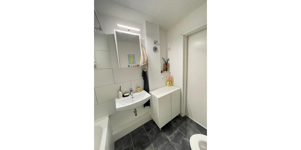 Etagenwohnung Düsseldorf Stadtmitte - 1 Zimmer, 15 m&sup2;, 628&euro; | Angebot:25317696