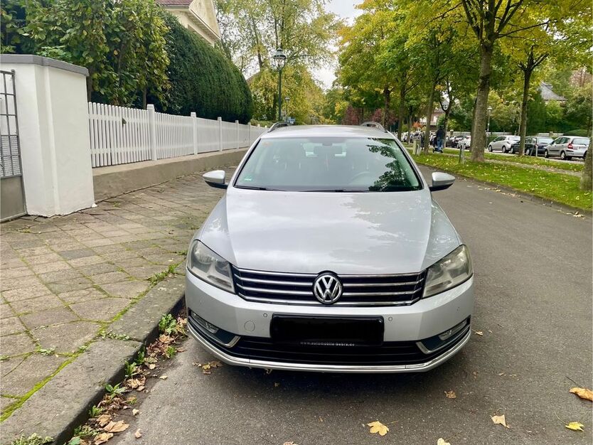 VW Passat 213.534 km 6.500 € düsseldorf 40589