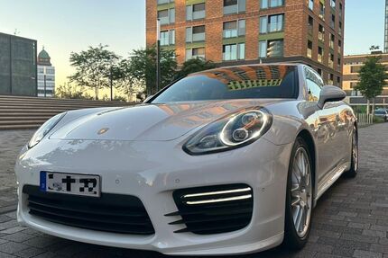 Porsche Panamera 85.000 km 38.500 &euro; Mülheim an der Ruhr 45472
