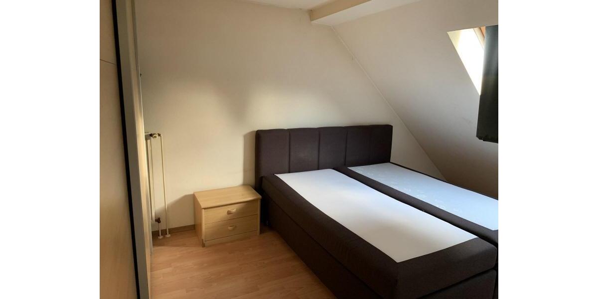 Dachgeschoßwohnung Kamp-Lintfort Lintfort - 2 Zimmer, 47 m&sup2;, 400&euro; | Angebot:25520035