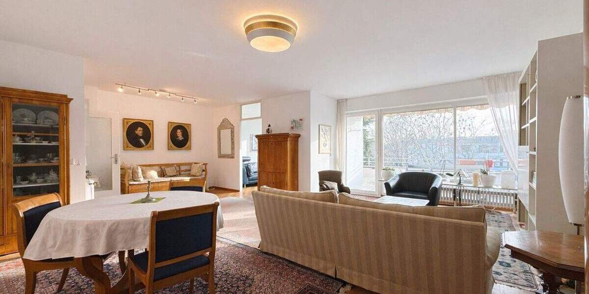 Etagenwohnung Krefeld Cracau - 2 Zimmer, 107 m&sup2;, 269.000&euro; | Angebot:24764878