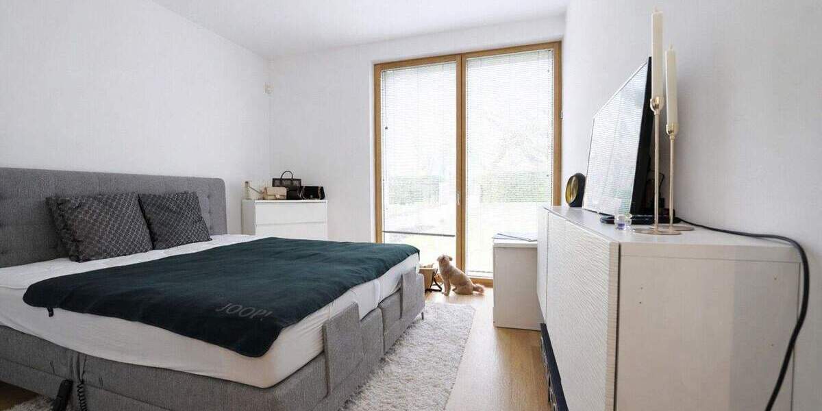 Etagenwohnung Krefeld / Bockum Bockum - 5 Zimmer, 229 m&sup2;, 2.950&euro; | Angebot:25246774