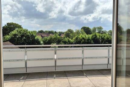 Erstbezug: Wohnung mit großer Dachterrasse und Aufzug