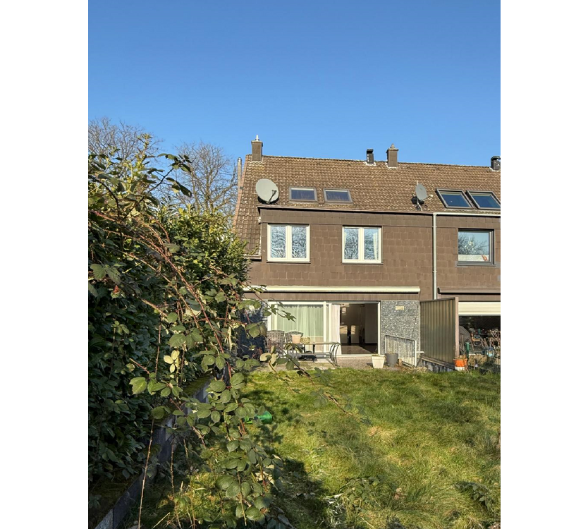 Haus zum Kaufen in Oberhausen 425.000 € 150 m²