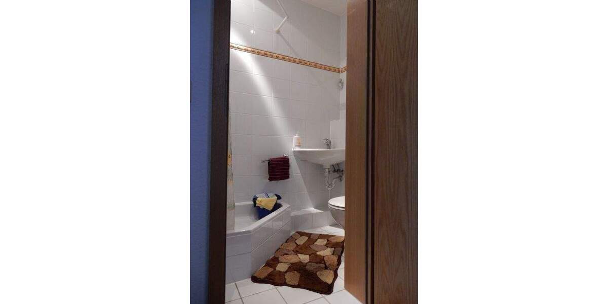 Etagenwohnung Krefeld Fischeln - 3 Zimmer, 82 m&sup2;, 185.000&euro; | Angebot:24789625