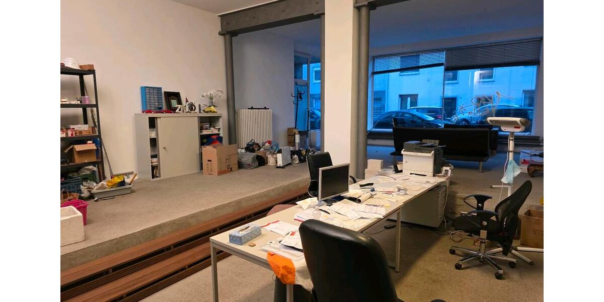 Laden im Zentrum Krefelds für vielerlei Möglichkeiten zimmer