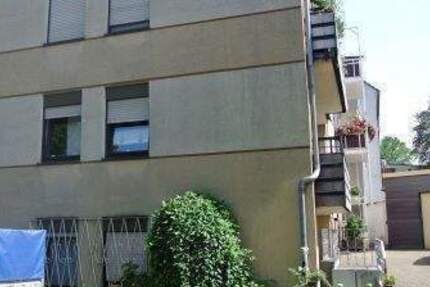 Im Königreich Mülheim-Broich 2 Zimmer Dachgeschoss im gepflegten Altbau mit Balkon** 2 zimmer