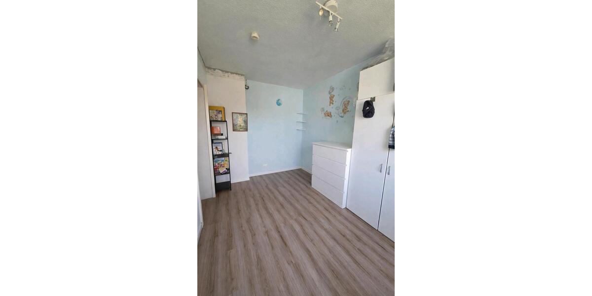 Etagenwohnung Duisburg Rheinhausen - 3 Zimmer, 74 m&sup2;, 176.000&euro; | Angebot:26946330