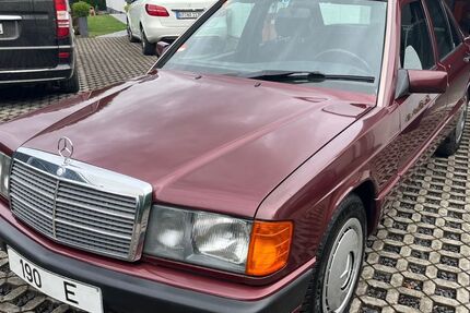 Mercedes-Benz 190 236.000 km 6.950 &euro; Krefeld 47809