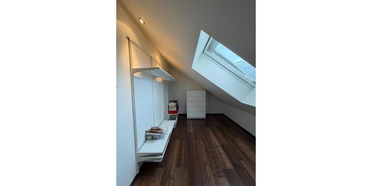 4 Zimmer & viel Platz: Einfamilienhaus in Velbert-Tönisheide zu vermieten 4 zimmer