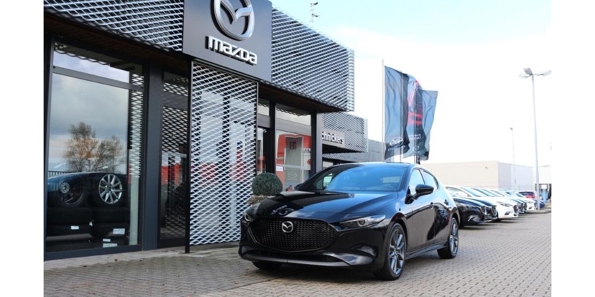 Mazda 3 96.586 km 17.240 &euro; Moers 47441
